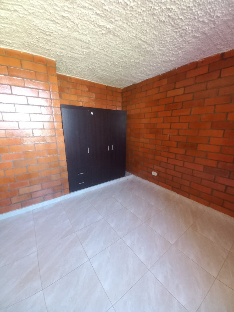 Apartamento En Arriendo - C.r Hacienda El Recreo Piso 3, Ibagué