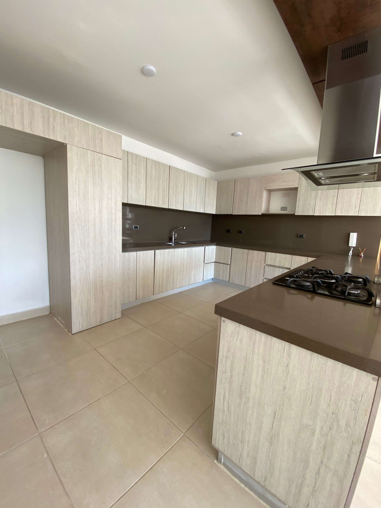 Apartamento En Arriendo - Edificio Angel Vergel Piso 7 Duplex, Ibagué