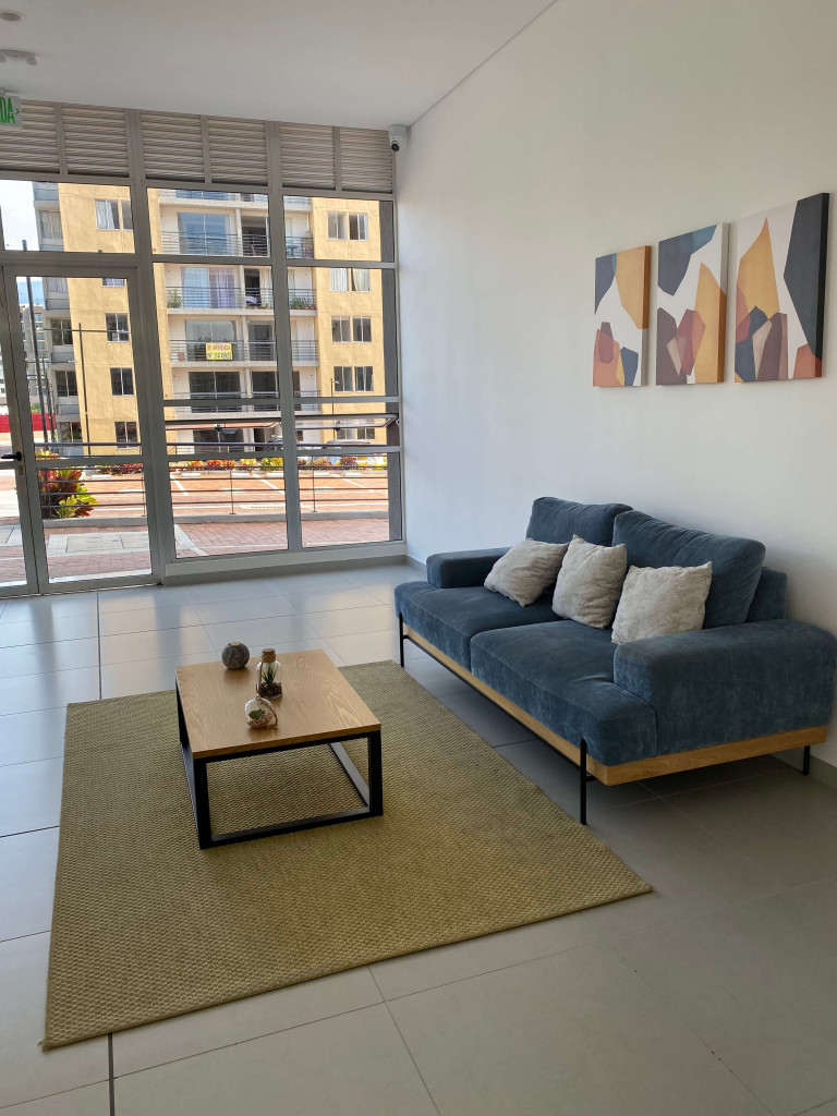 APARTAMENTO en ARRIENDO en ECO HACIENDA SANTA CRUZ PISO 7 — 3