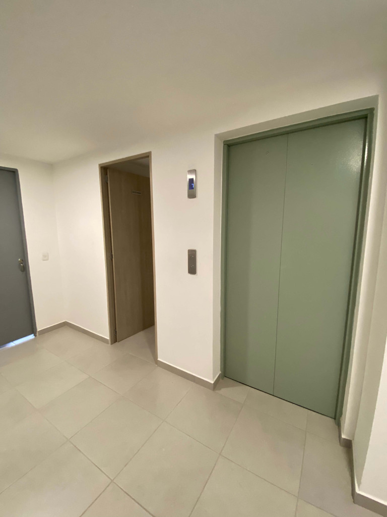 APARTAMENTO en ARRIENDO en ECO HACIENDA SANTA CRUZ PISO 7 — 5