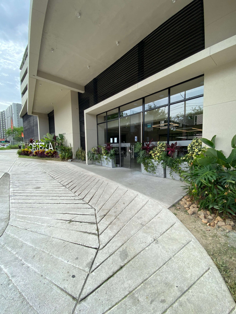 APARTAMENTO en ARRIENDO en FORTEZZA IV PISO 17 — 3