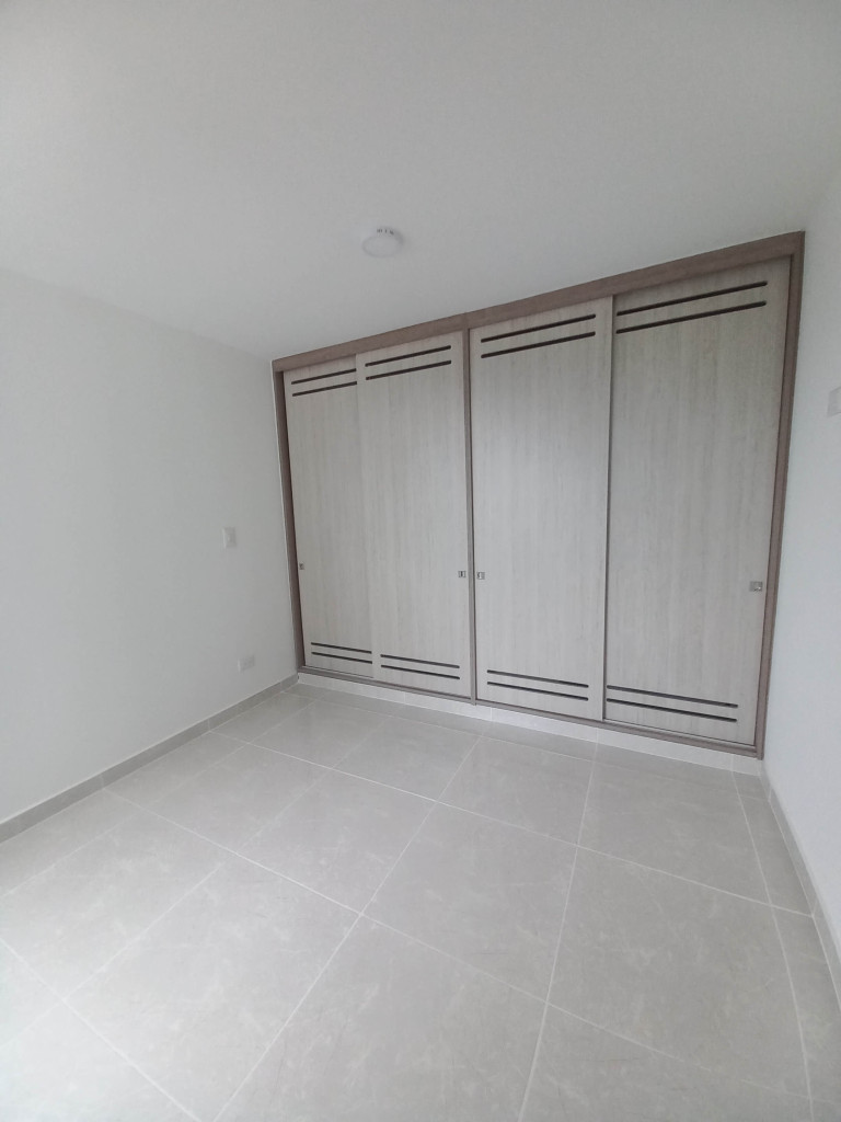Apartamento En Arriendo - C.r Torreon De Varsovia Piso 15, Ibagué