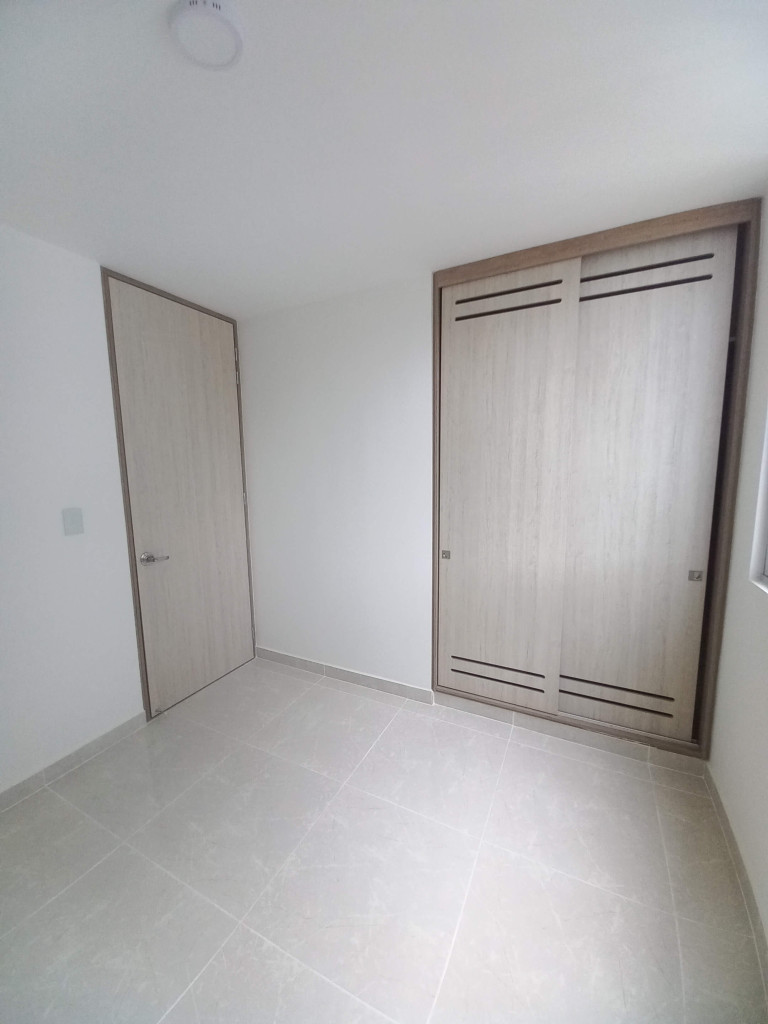 Apartamento En Arriendo - C.r Torreon De Varsovia Piso 15, Ibagué