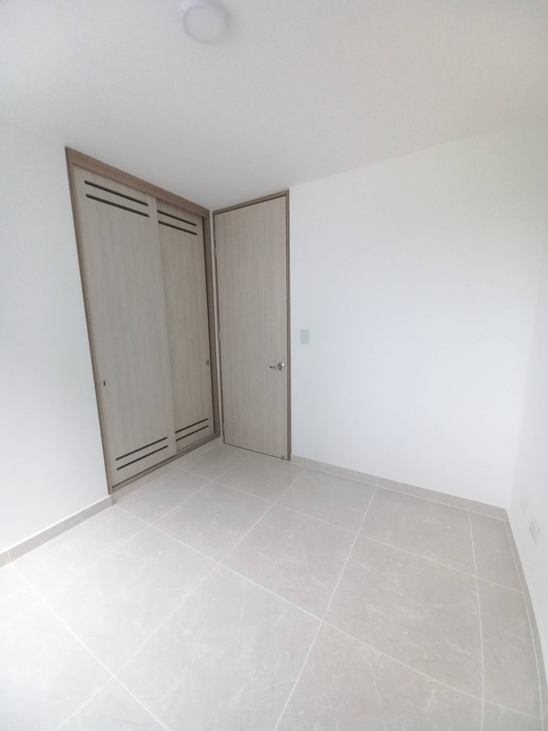 Apartamento En Arriendo - C.r Torreon De Varsovia Piso 15, Ibagué