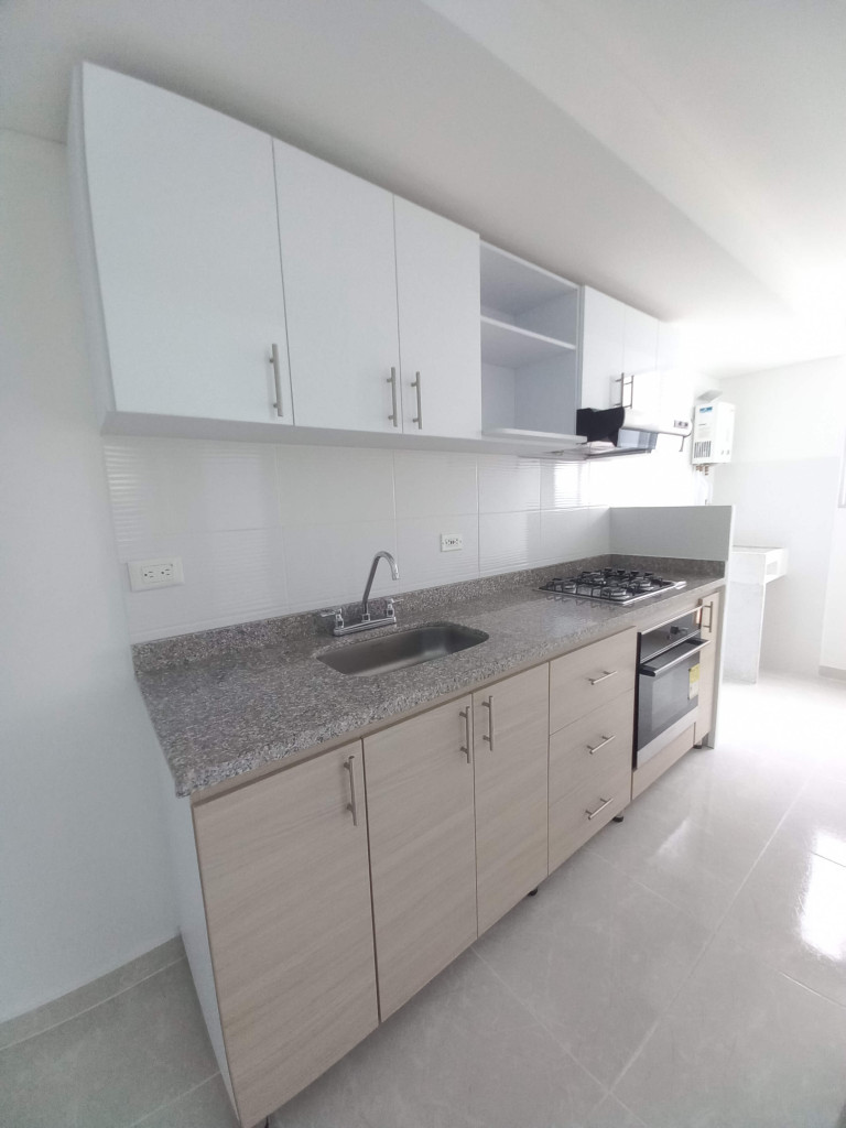 Apartamento En Arriendo - C.r Torreon De Varsovia Piso 15, Ibagué