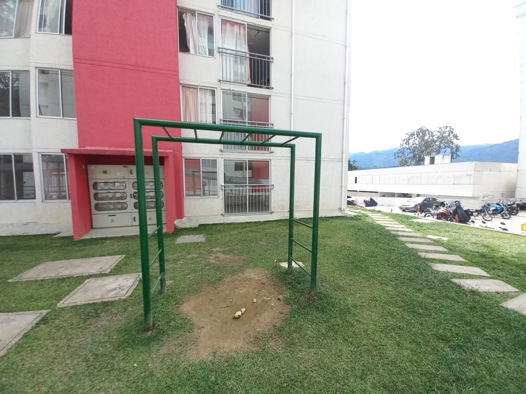 Apartamento En Venta - Altos De Miramar Piso 4, Ibagué