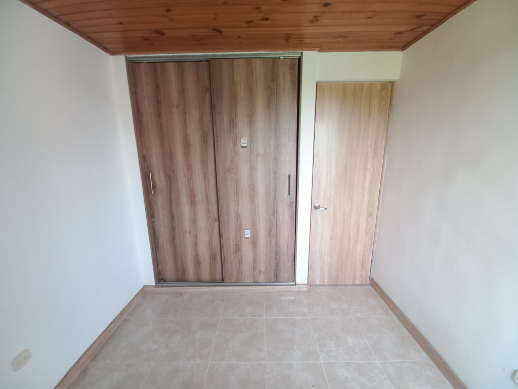 Apartamento En Venta - C.r Villa Salome Piso 5 Sin Ascensor, Ibagué