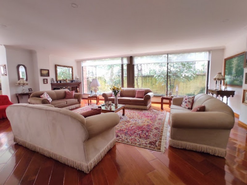 APARTAMENTO LOS ROSALES