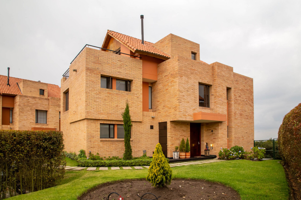 CASA Yerbabuena