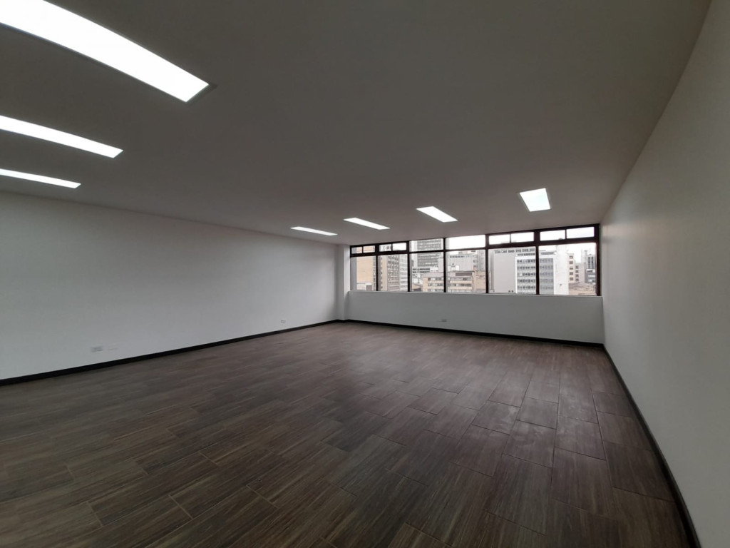 Oficina En Arriendo - Nueva Santa Fe De Bogotá, Bogotá