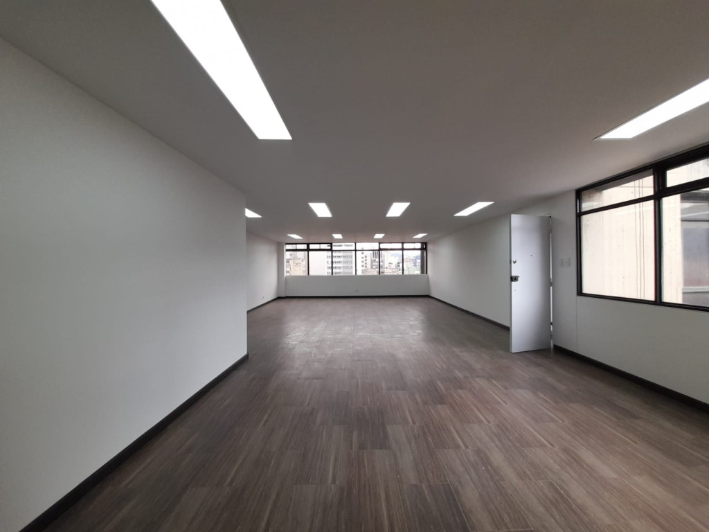 Oficina En Arriendo - Nueva Santa Fe De Bogotá, Bogotá