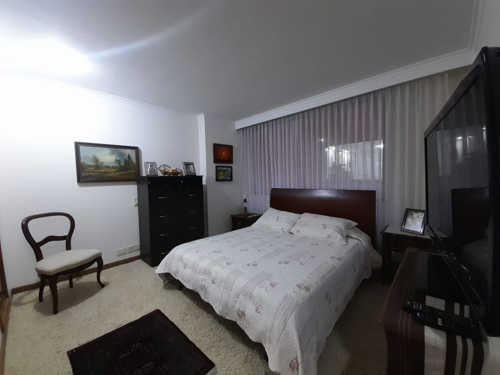 Apartamento En Venta - Los Rosales, Bogotá