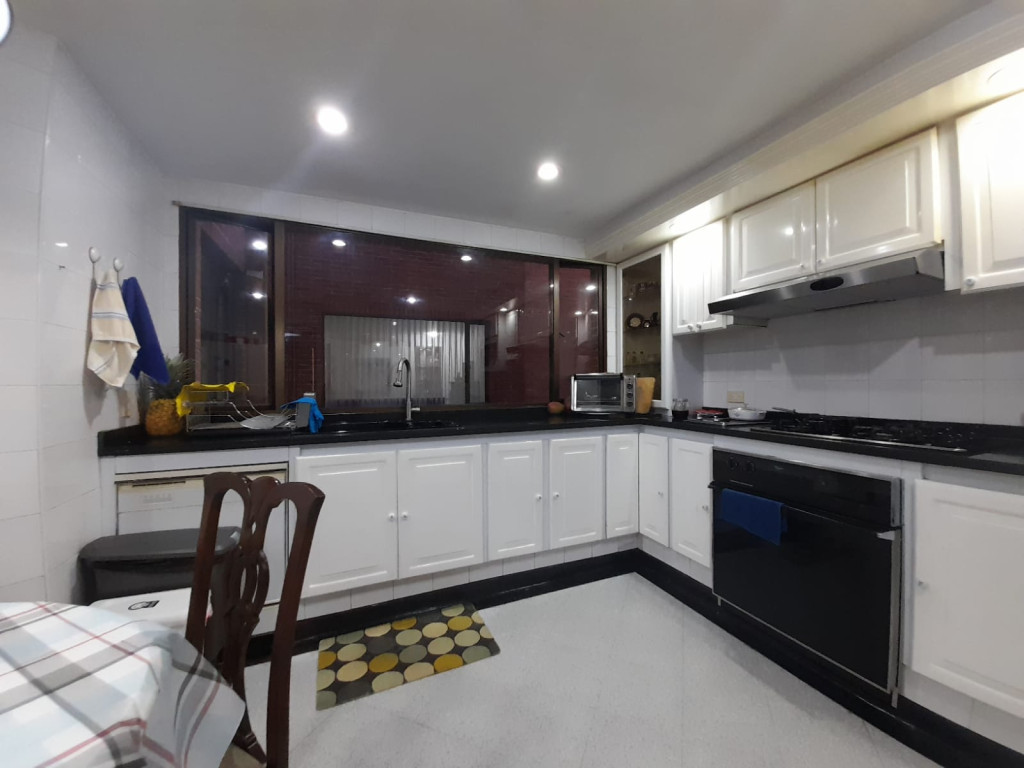 Apartamento En Venta - Los Rosales, Bogotá