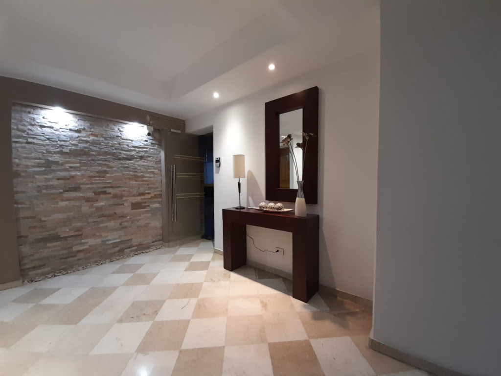 Apartamento En Venta - Los Rosales, Bogotá