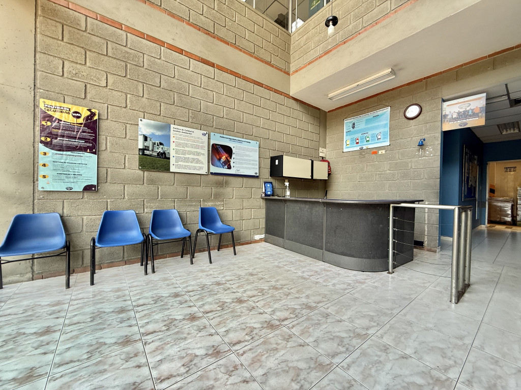 Bodega En Venta - Via Giron, Bucaramanga