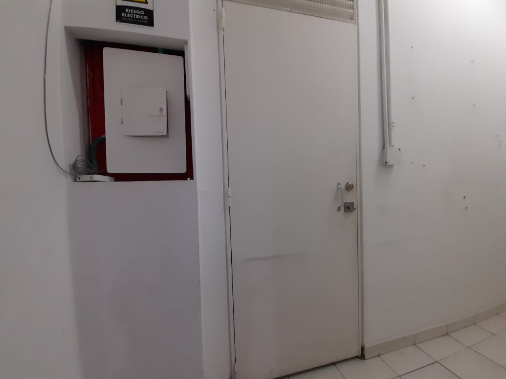 Local En Arriendo/Venta - Avenida Pradilla, Chia