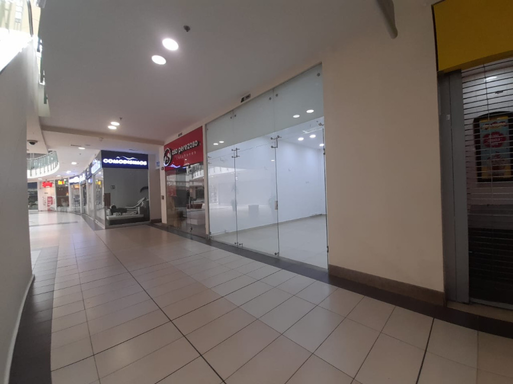 Local En Venta - Avenida Pradilla, Chia