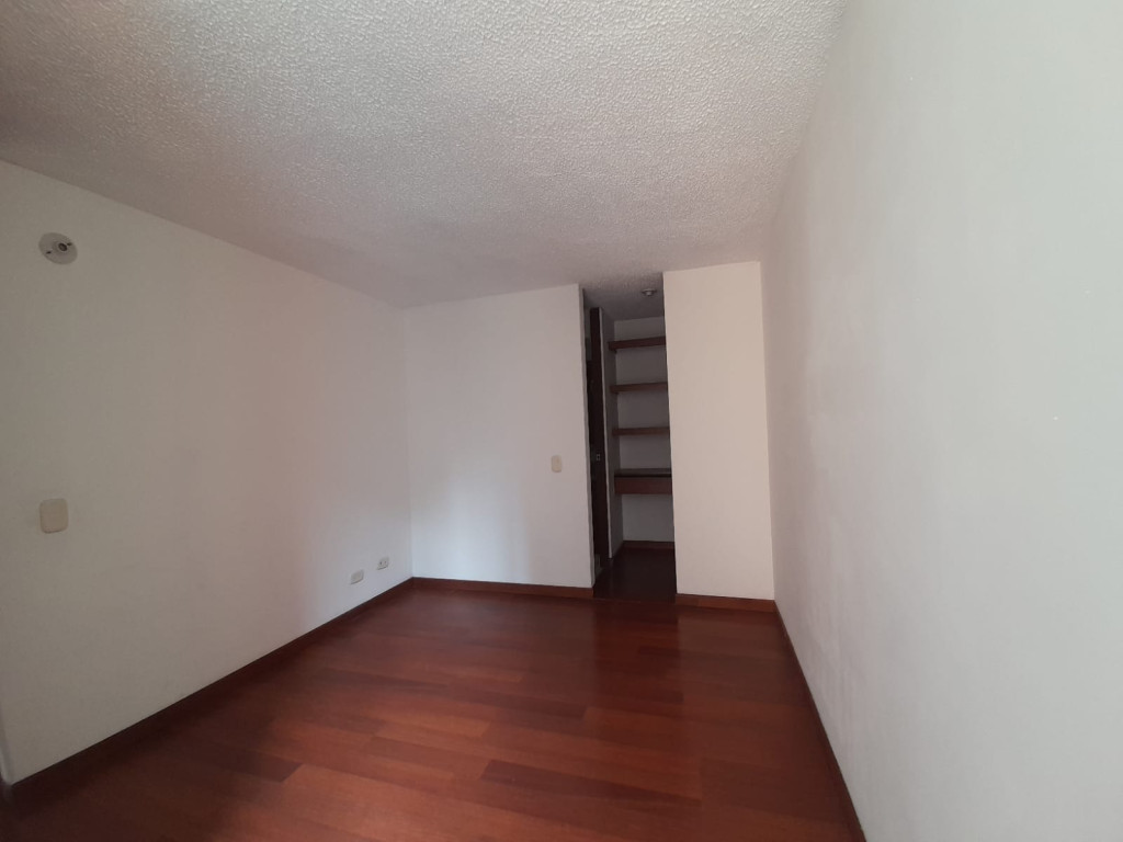 Apartamento En Arriendo - Los Pinos, Bogotá