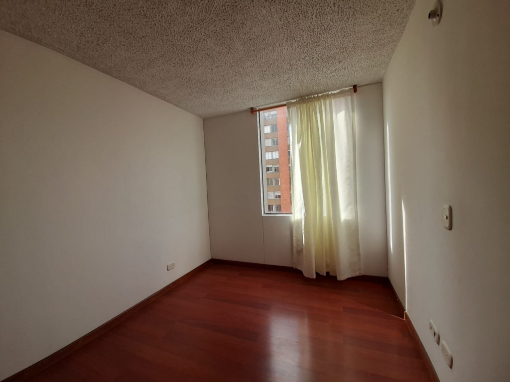 Apartamento En Arriendo - Los Pinos, Bogotá