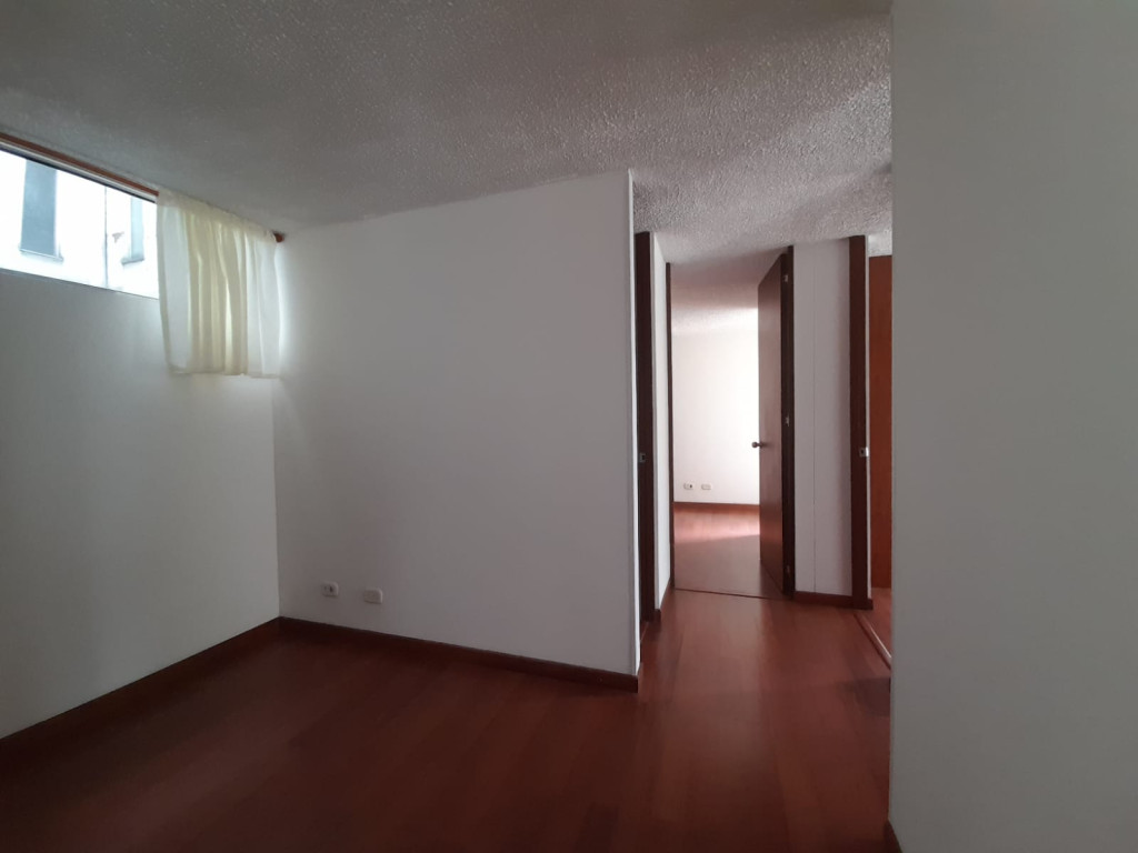 Apartamento En Arriendo - Los Pinos, Bogotá