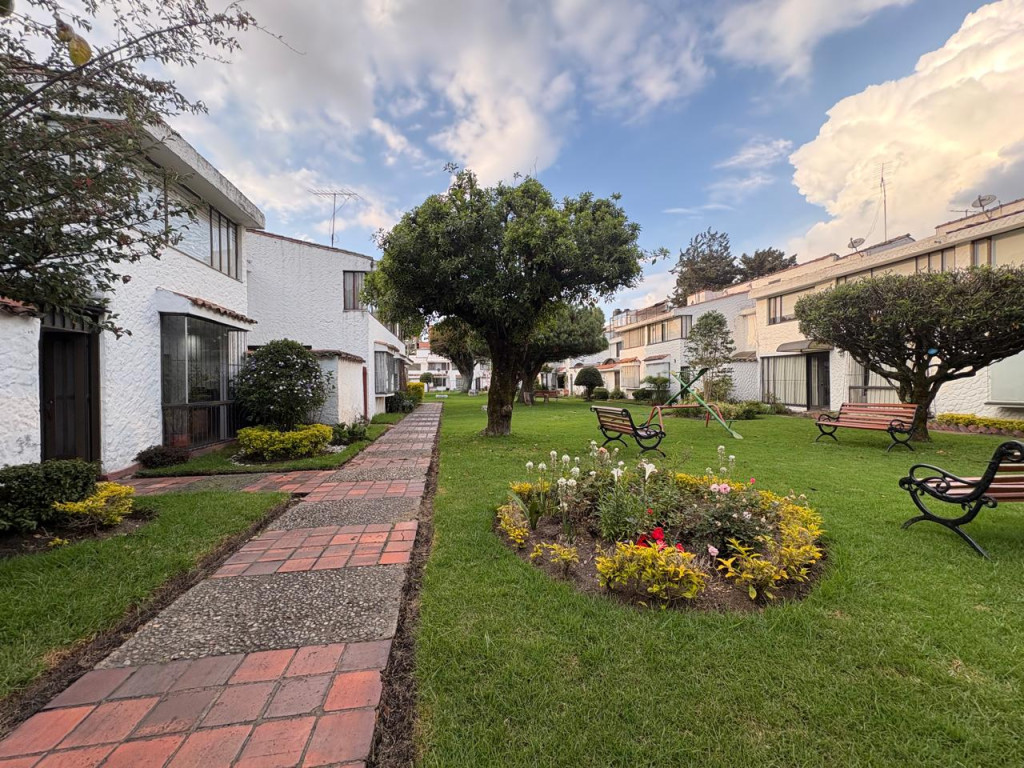 Casa En Venta - La Calleja-Usaquén, Bogotá