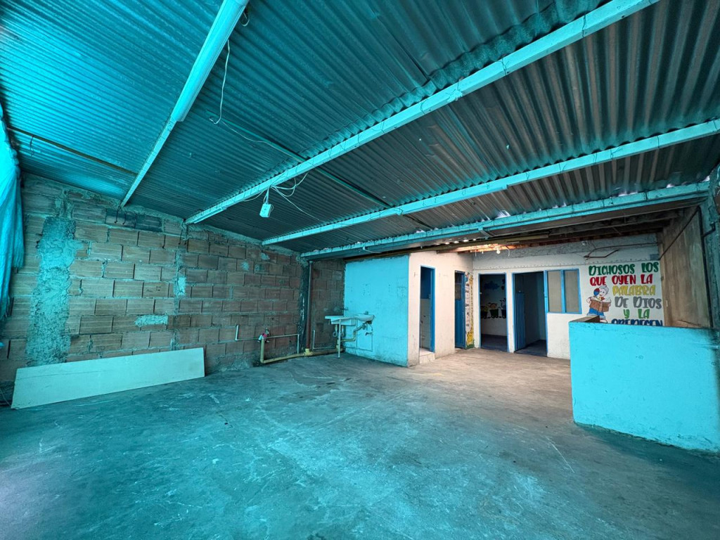 Bodega En Arriendo - Isla Del Sol-Tunjuelito, Bogotá