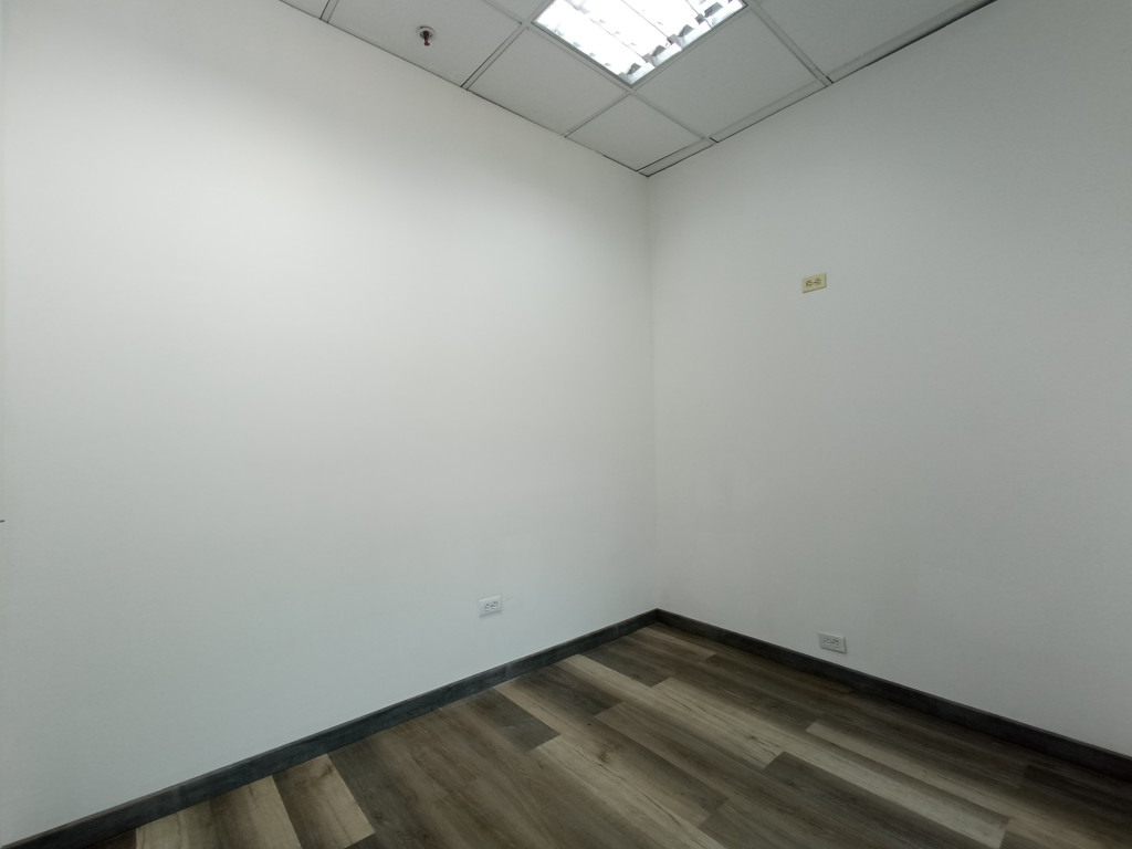 Oficina En Venta - Bosque De Pinos-Usaquén, Bogotá