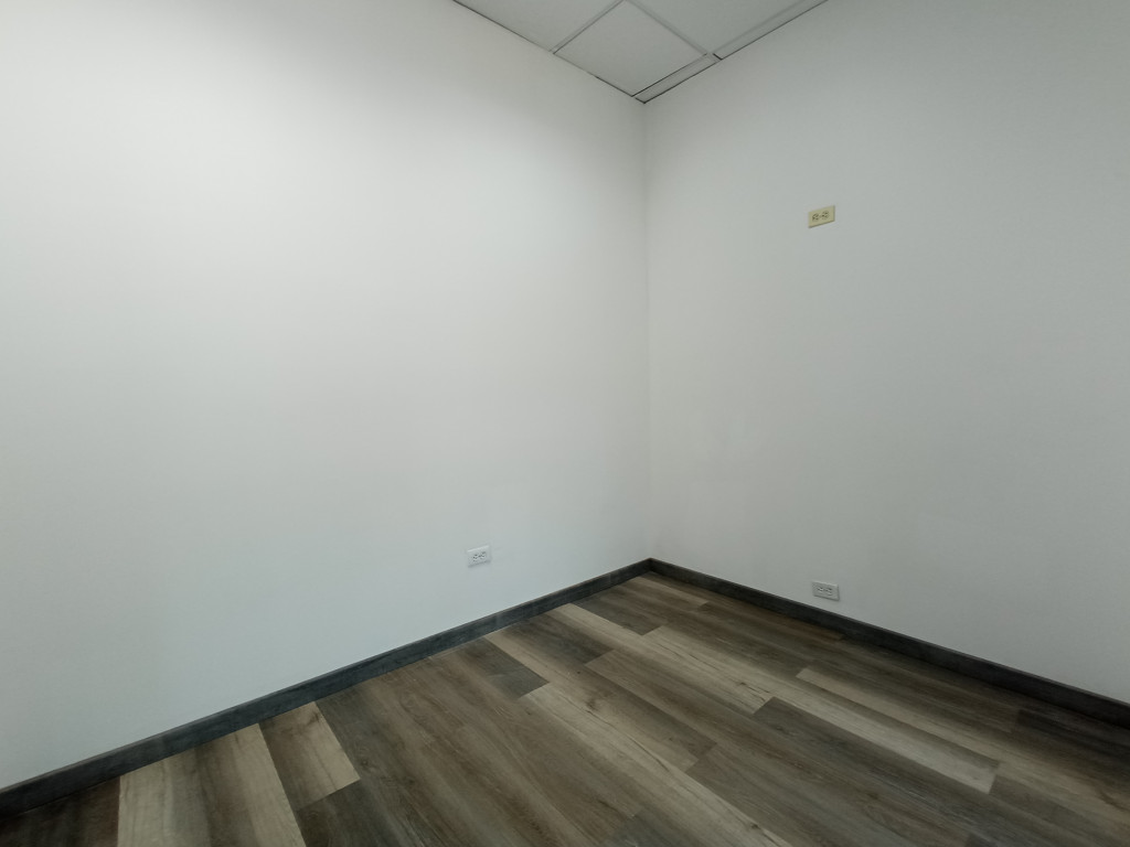 Oficina En Venta - Bosque De Pinos-Usaquén, Bogotá