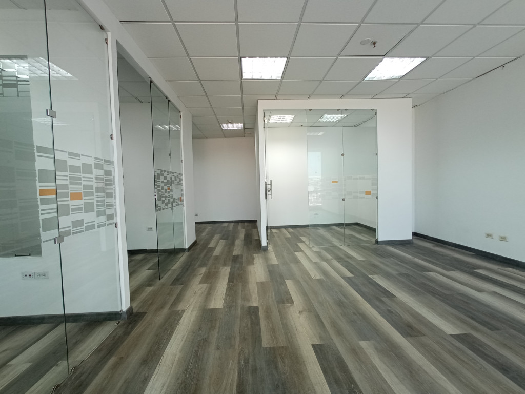 Oficina En Venta - Bosque De Pinos-Usaquén, Bogotá