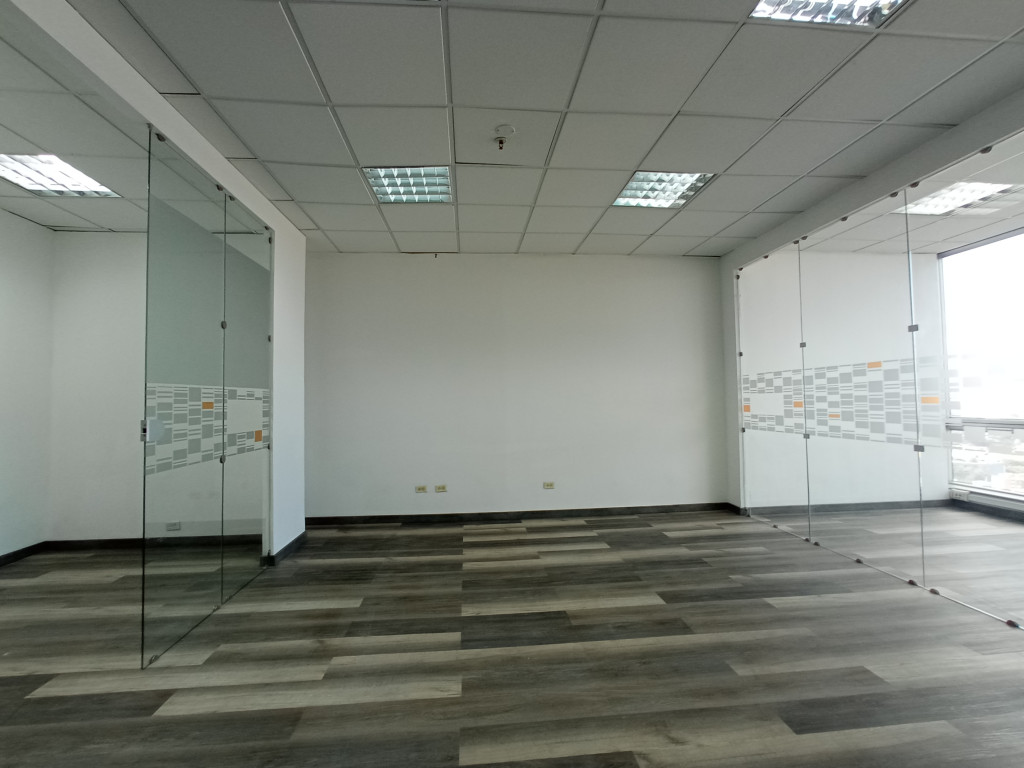 Oficina En Venta - Bosque De Pinos-Usaquén, Bogotá