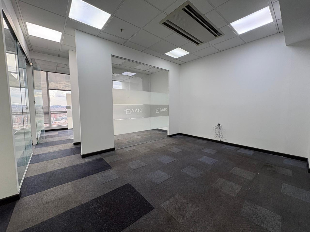 Oficina En Venta - Bosque De Pinos-Usaquén, Bogotá