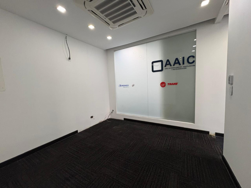 Oficina En Venta - Bosque De Pinos-Usaquén, Bogotá