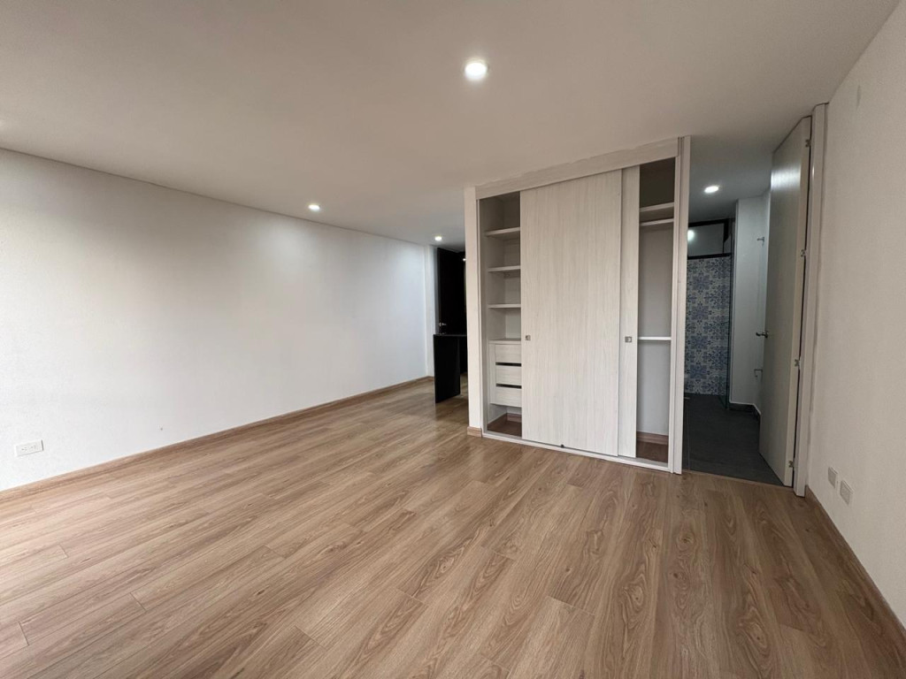 Apartaestudio En Arriendo - Candelaria, Bogotá