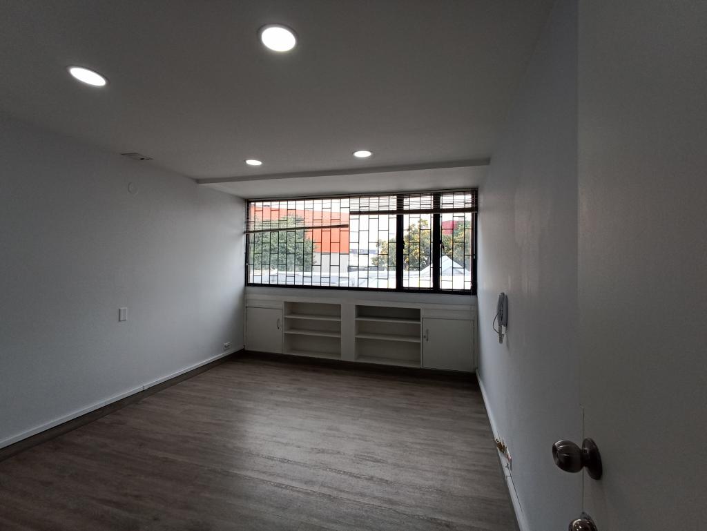 Oficina En Arriendo - Las Villas, Bogotá