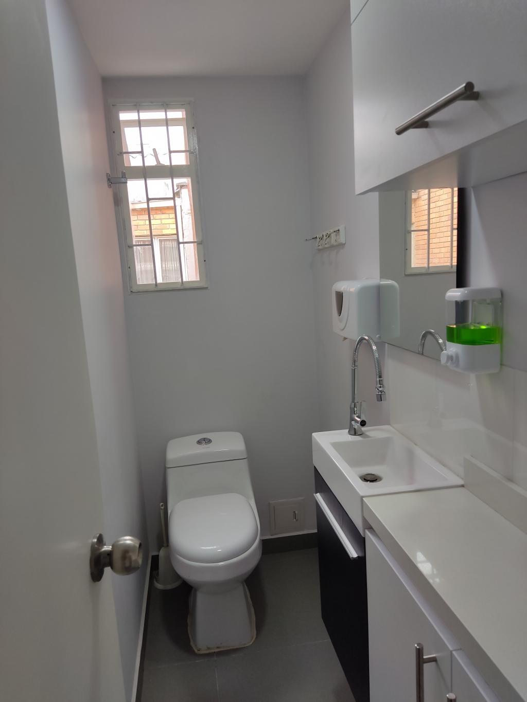 Oficina En Arriendo - Las Villas, Bogotá