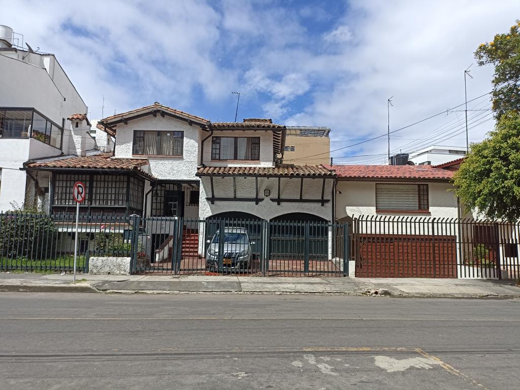 Casa En Venta - Santa Barbara Central-Usaquén, Bogotá