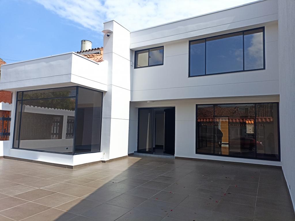 Casa En Venta - Alhambra, Bogotá