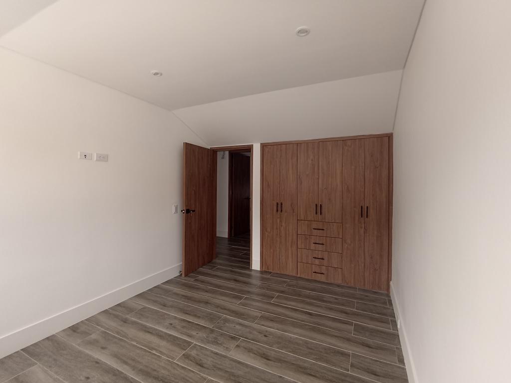 Casa En Venta - Alhambra, Bogotá