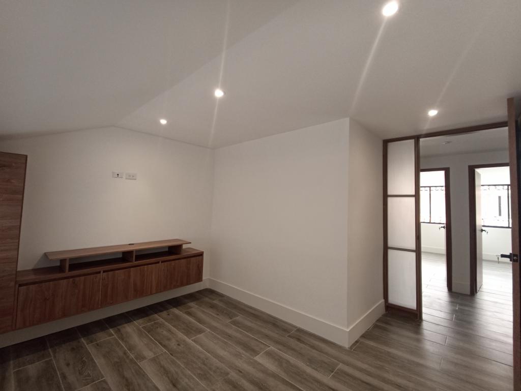 Casa En Venta - Alhambra, Bogotá