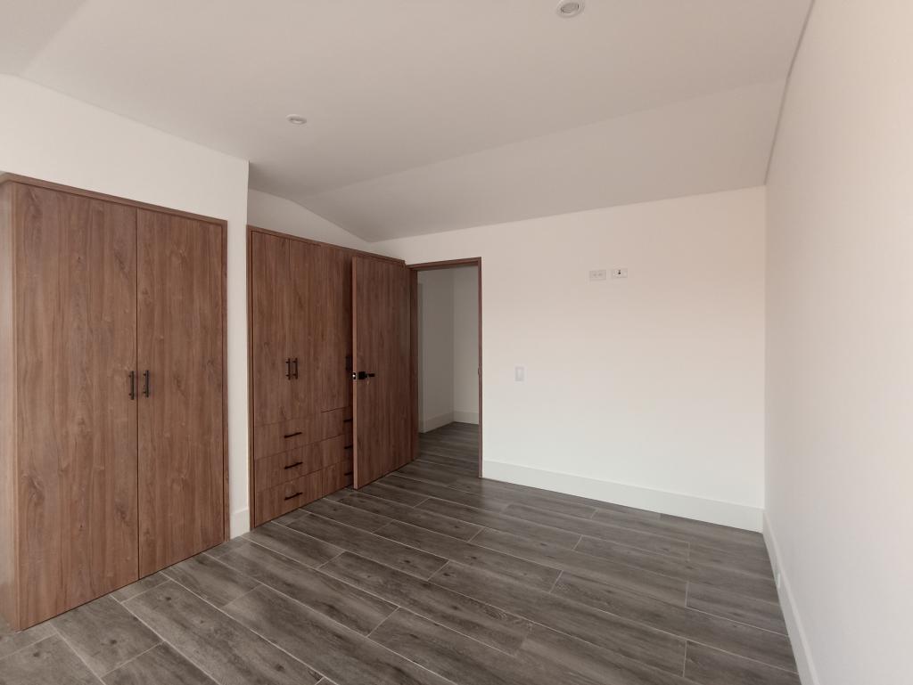 Casa En Venta - Alhambra, Bogotá