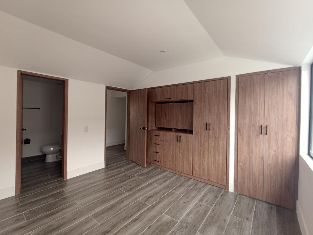 Casa En Venta - Alhambra, Bogotá