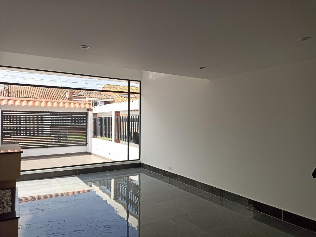 Casa En Venta - Alhambra, Bogotá