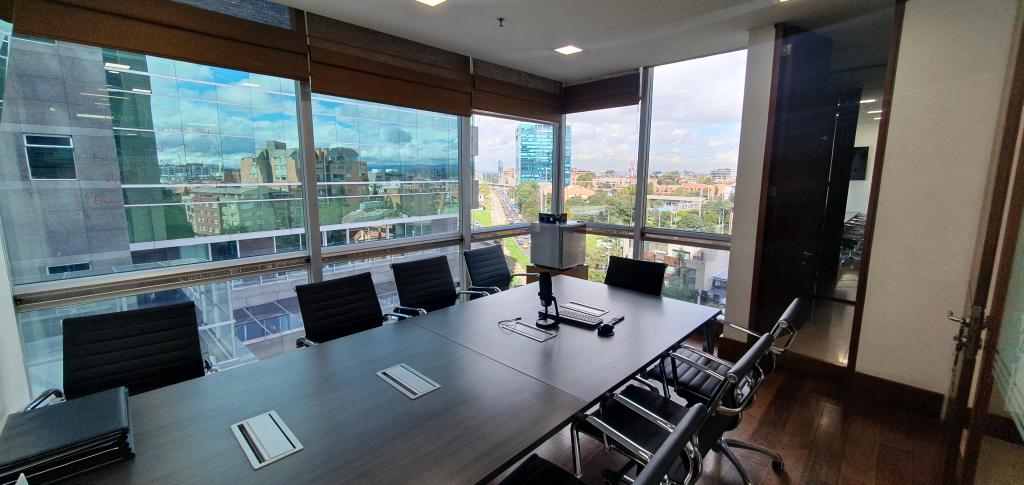 Oficina En Venta - Santa Barbara, Bogotá