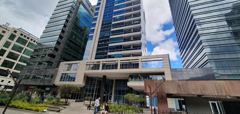Oficina En Venta - Santa Barbara, Bogotá