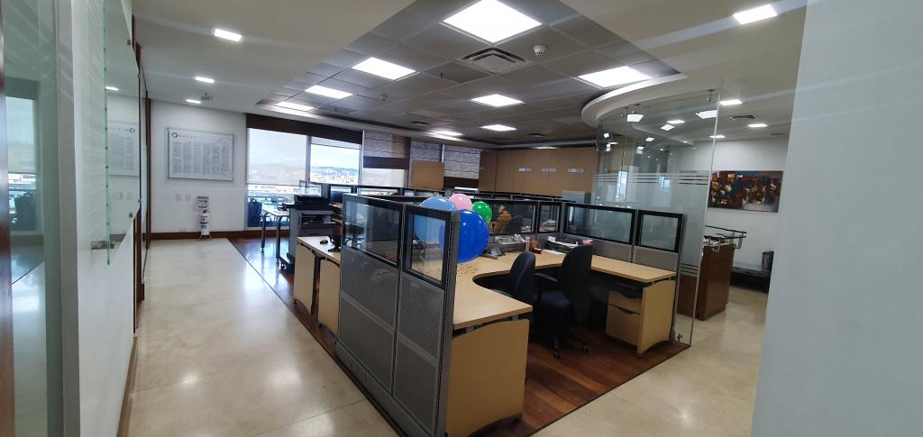 Oficina En Venta - Santa Barbara, Bogotá
