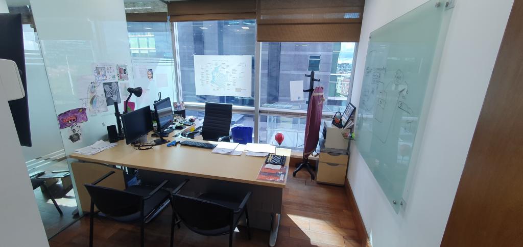 Oficina En Venta - Santa Barbara, Bogotá