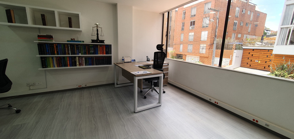 Oficina En Arriendo - El Chicó, Bogotá