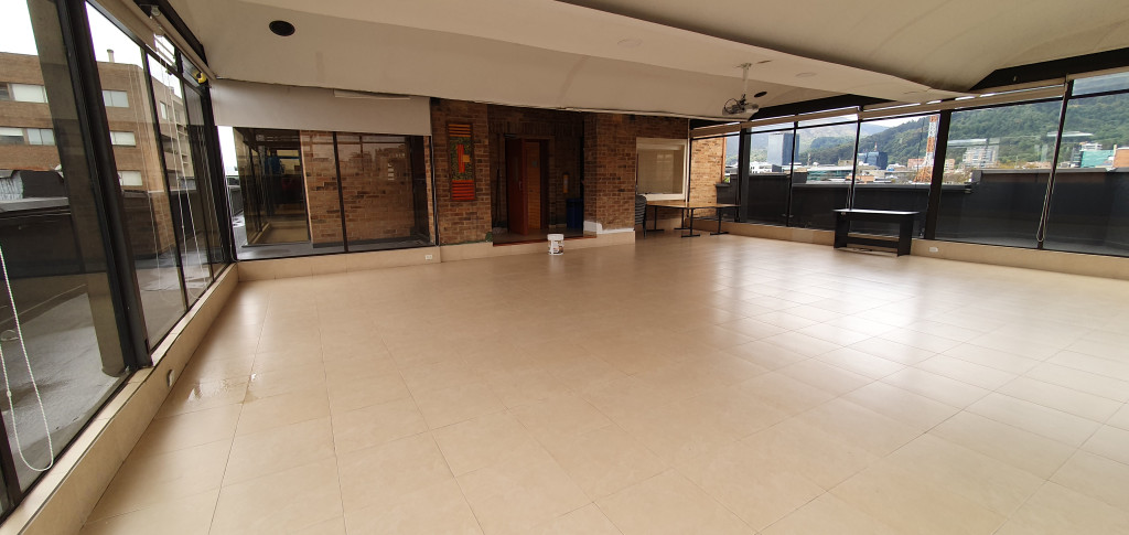 Oficina En Arriendo - El Chicó, Bogotá