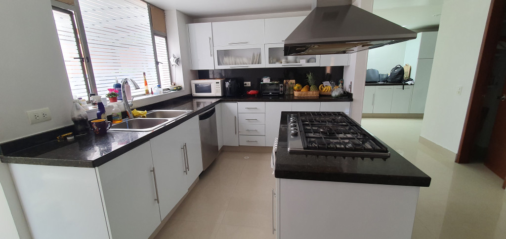 Casa En Venta - San José De Bavaria, Bogotá