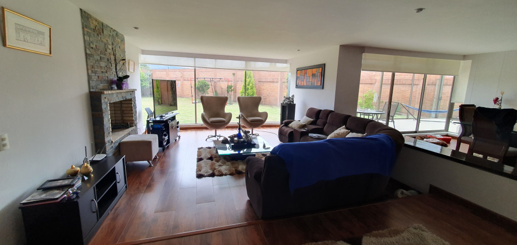 Casa En Venta - San José De Bavaria, Bogotá